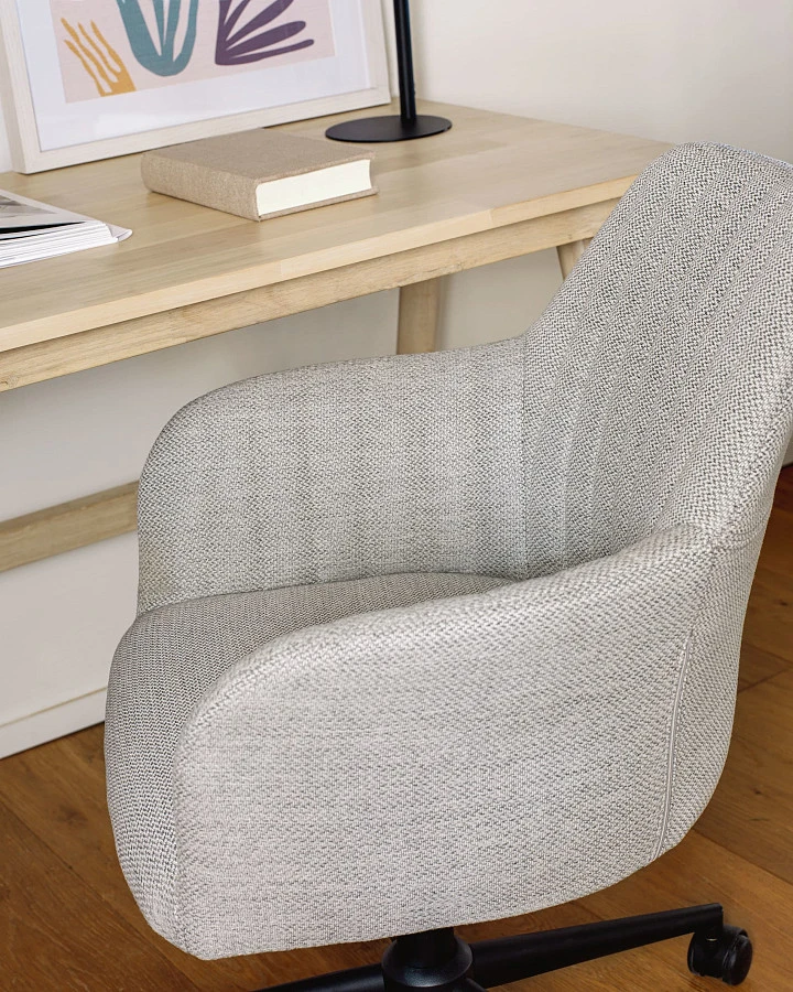 Офисное кресло Madina светло-серое - фото 3