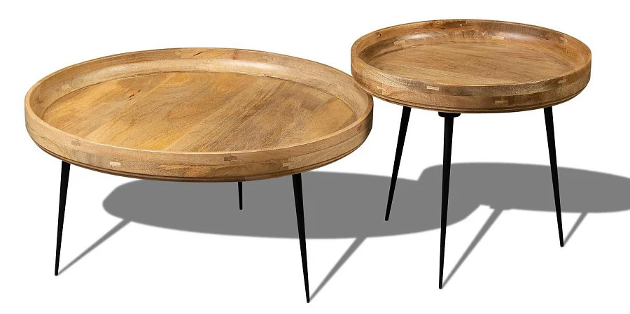 Набор столиков из массива